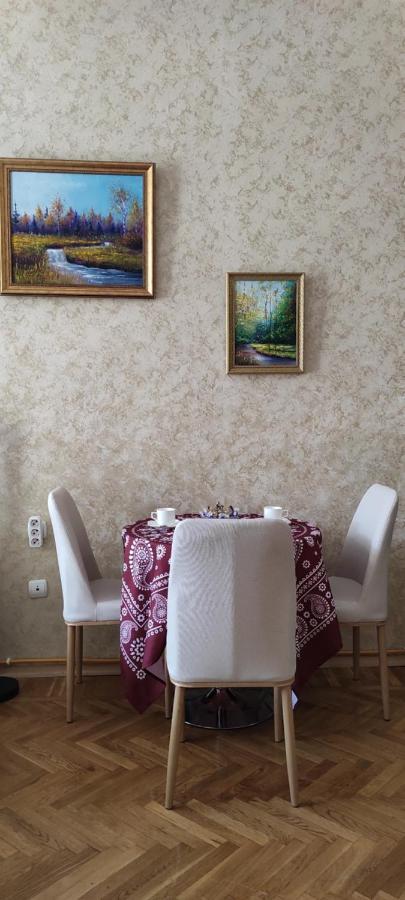 Tranquil Apartment In Vake Тбилиси Екстериор снимка