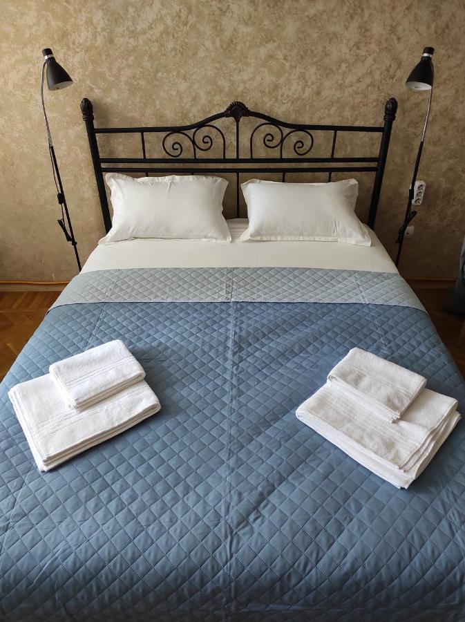Tranquil Apartment In Vake Тбилиси Екстериор снимка